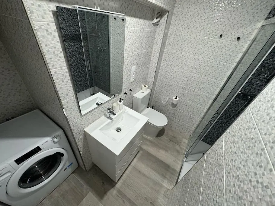 Shelter In Malaga - C1 Apartment