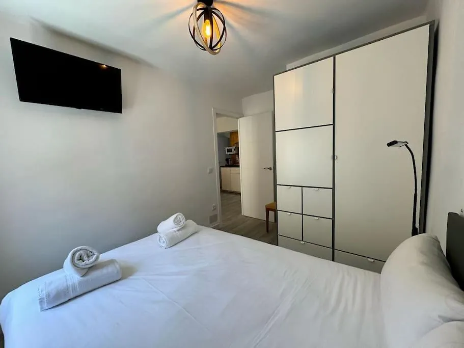 Shelter In Malaga - C1 Apartment